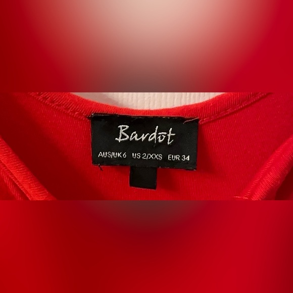 ❤️FINAL SALE❤️ Bardot Red Lace-up Detail Fitted Jersey Midi Dress Size US 2 - Picture 11 of 11